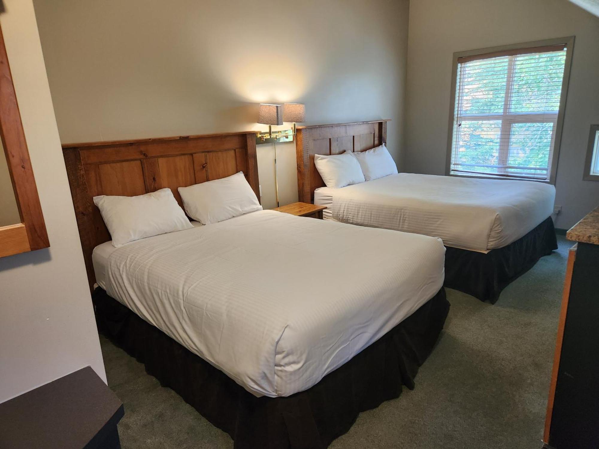Waterton Lakes Lodge Resort Waterton Park Exterior foto