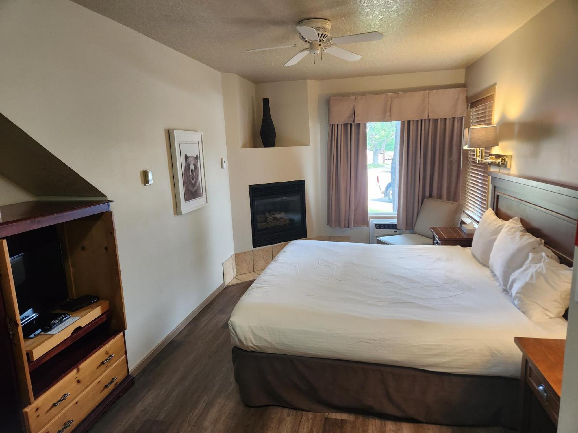 Waterton Lakes Lodge Resort Waterton Park Exterior foto