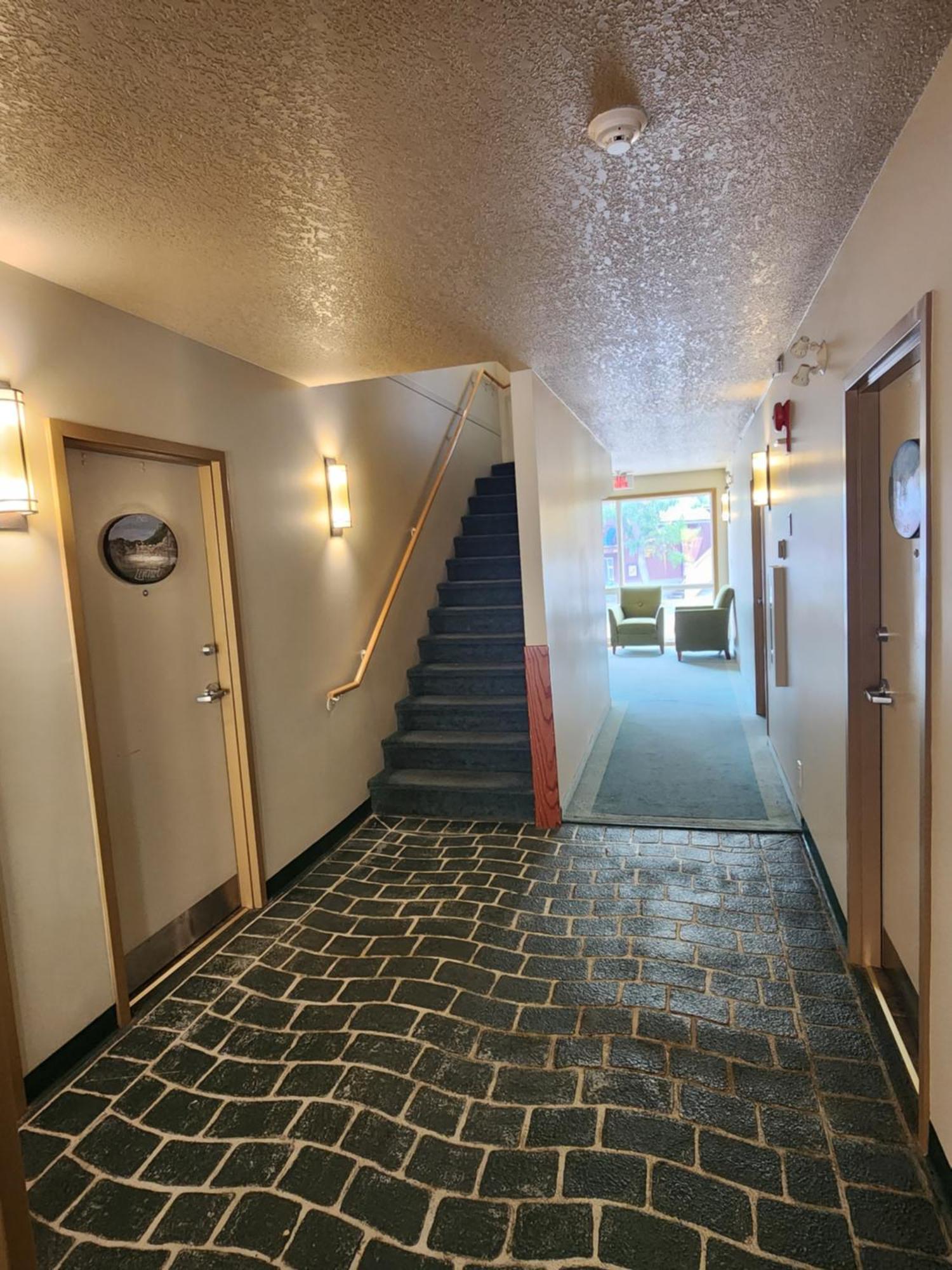 Waterton Lakes Lodge Resort Waterton Park Exterior foto