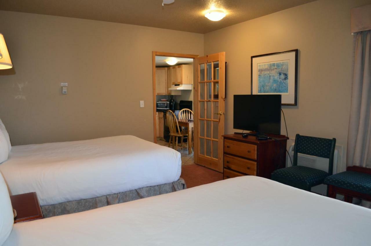 Waterton Lakes Lodge Resort Waterton Park Exterior foto