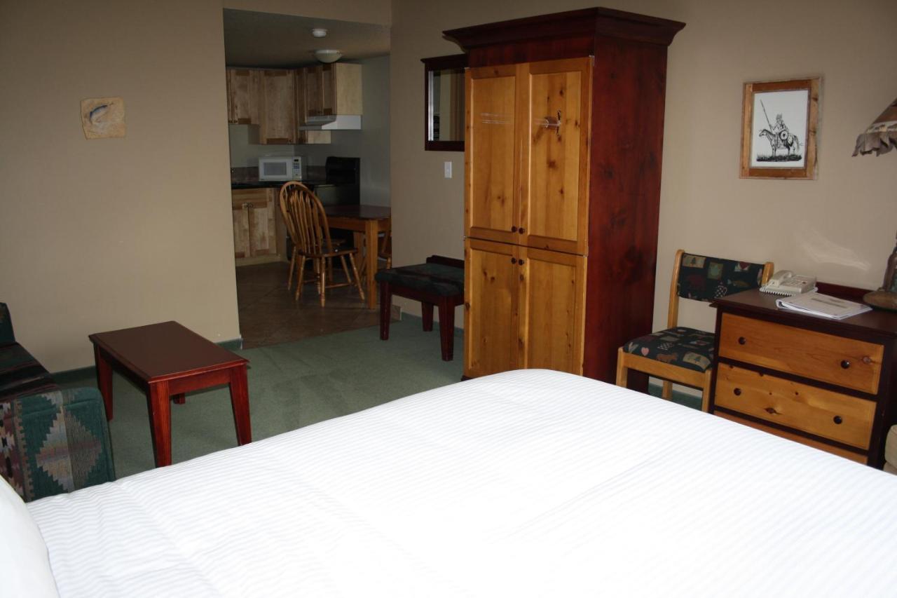 Waterton Lakes Lodge Resort Waterton Park Exterior foto