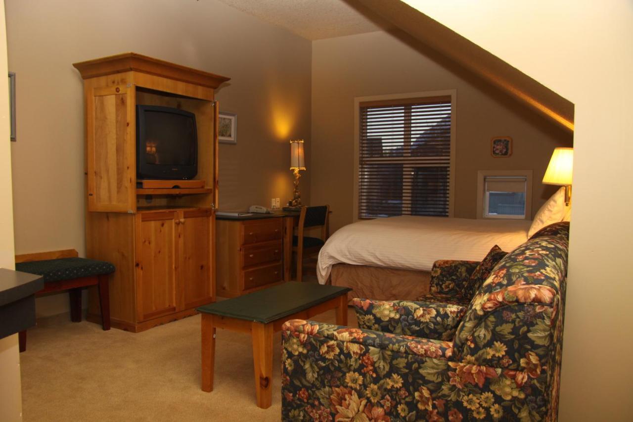 Waterton Lakes Lodge Resort Waterton Park Exterior foto